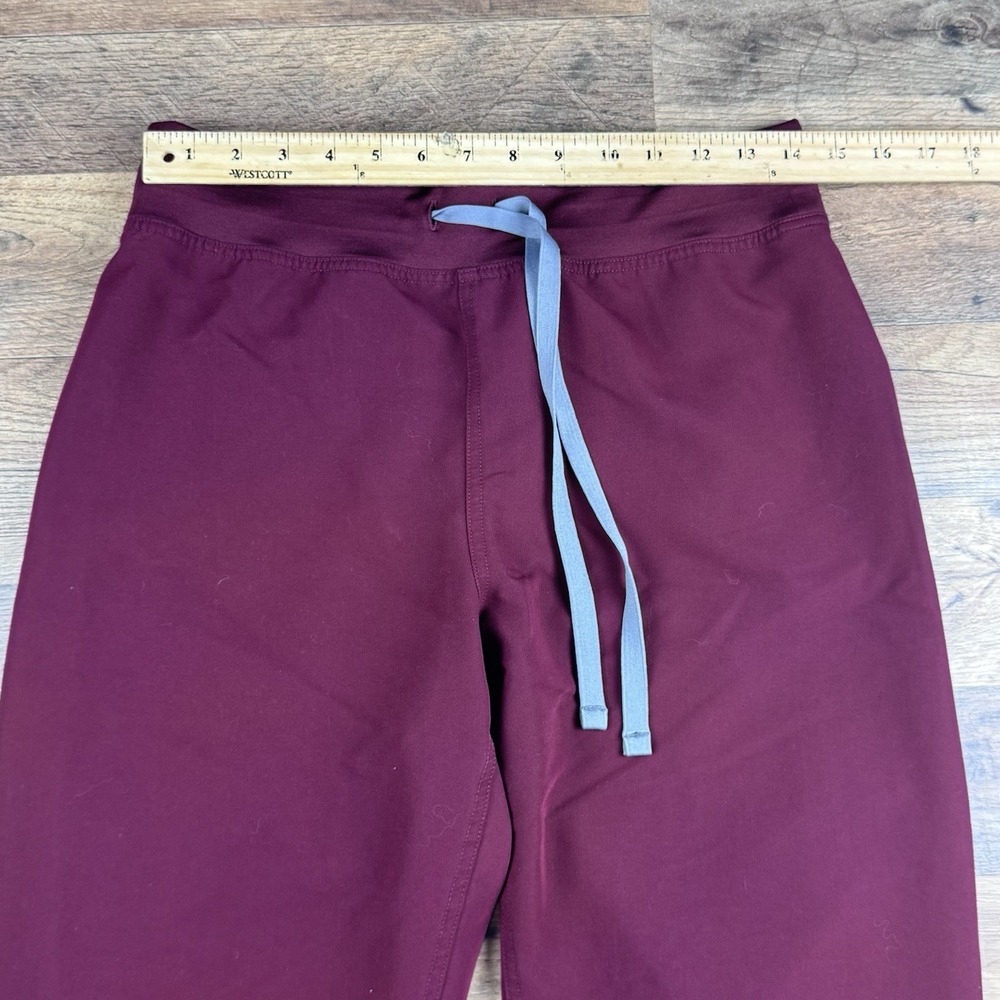 FIGS Technical Collection Burgundy 2- Piece Scrub Set – Women's Medium - Picture 9 of 14